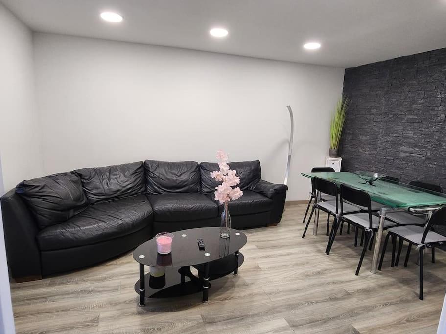 Maison De A 40 Km De Paris Holiday home Longnes