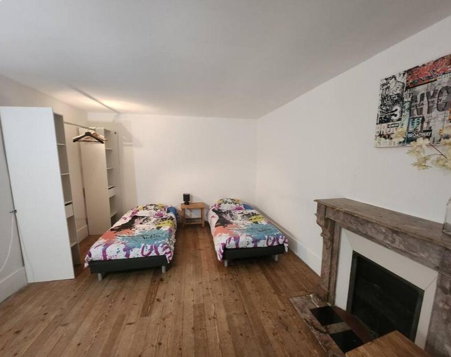 Maison De A 40 Km De Paris *